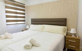 Modern 3-Bed Apartment In Heart Of Torremolinos